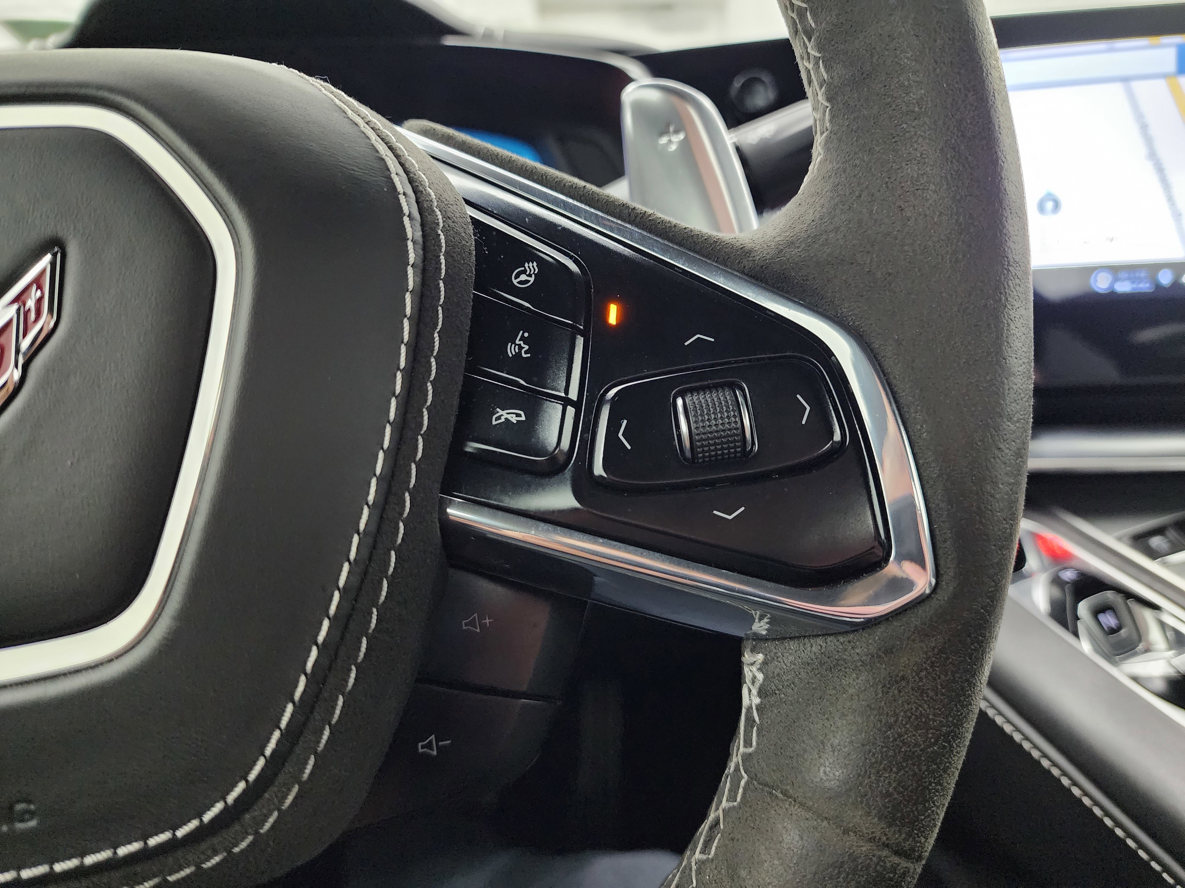 Used 2022 Chevrolet Corvette Stingray Premium Conv w/ Z51 Performance Package image 12