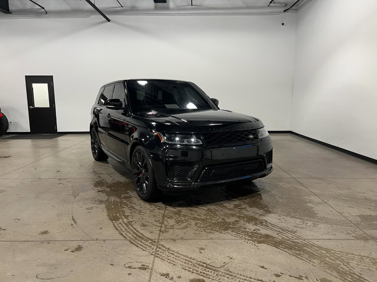 Used 2022 Land Rover Range Rover Sport HST AWD/4WD image 1