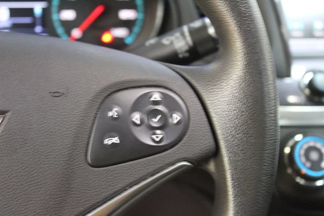 Used 2018 Chevrolet Impala LS FWD image 16