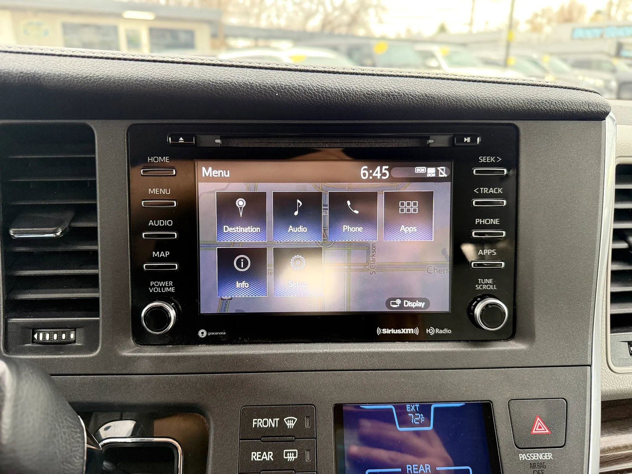 Used 2018 Toyota Sienna XLE w/ XLE Navigation Package FWD image 32