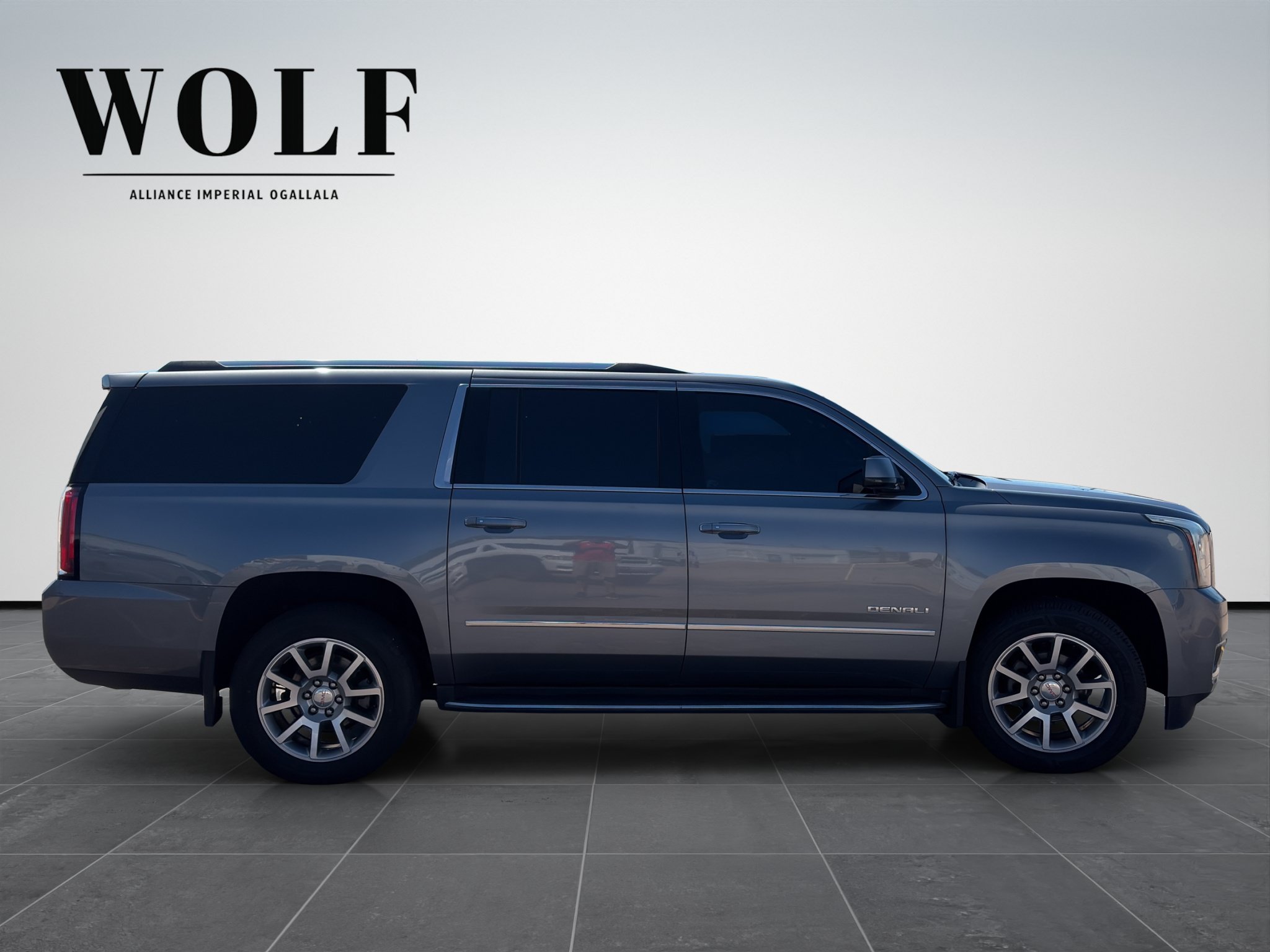 Used 2019 GMC Yukon XL Denali AWD/4WD image 8