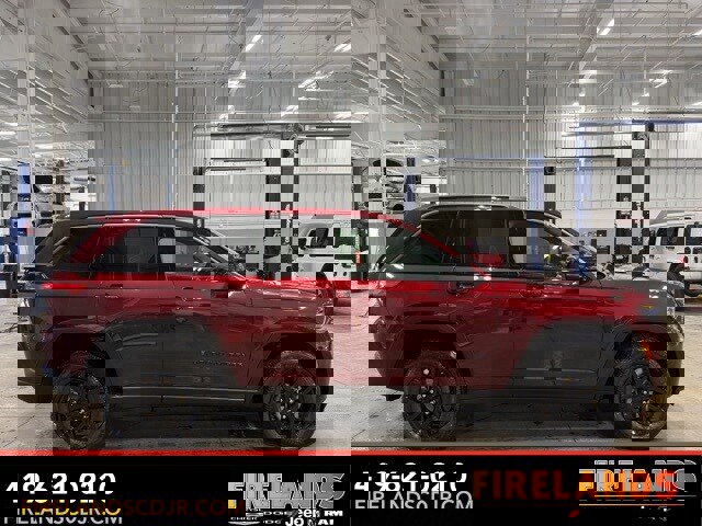 New 2026 Jeep Grand Cherokee Laredo image 2