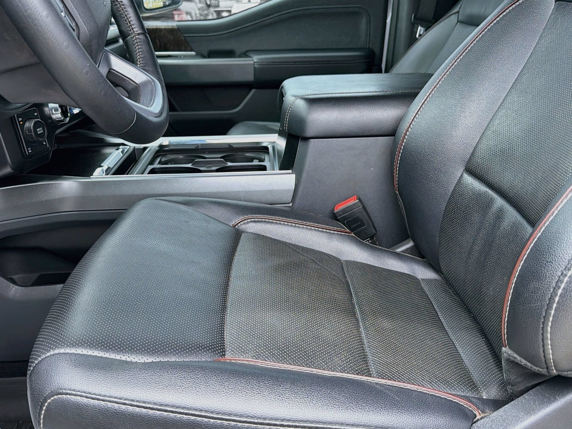 Certified 2023 Ford F250 Lariat w/ Lariat Ultimate Package AWD/4WD image 25