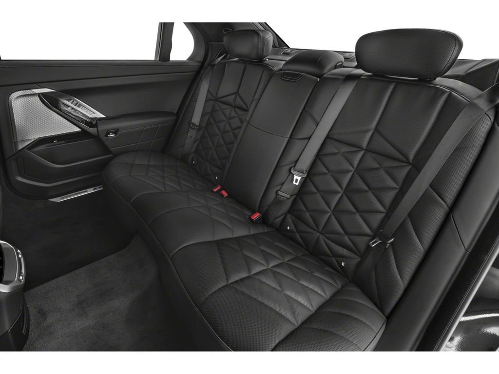 New 2026 BMW 740i xDrive AWD/4WD image 8