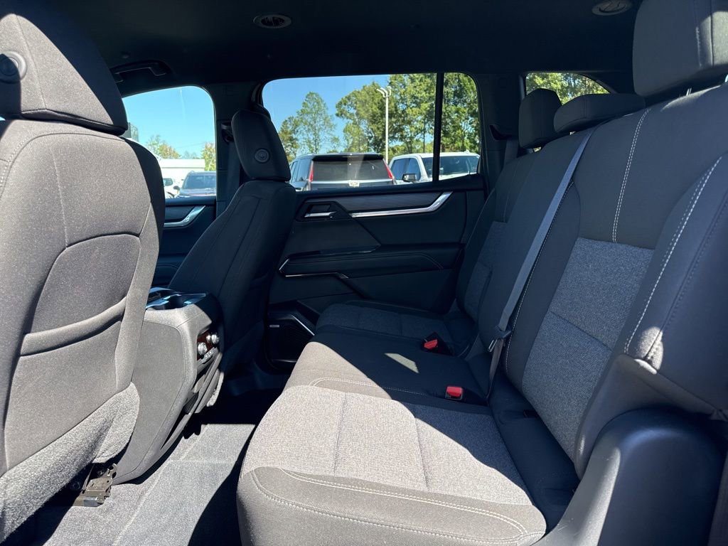 Used 2025 GMC Acadia Elevation FWD image 11