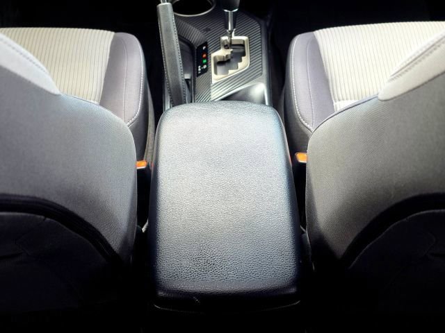 Used 2015 Toyota RAV4 XLE AWD/4WD image 23