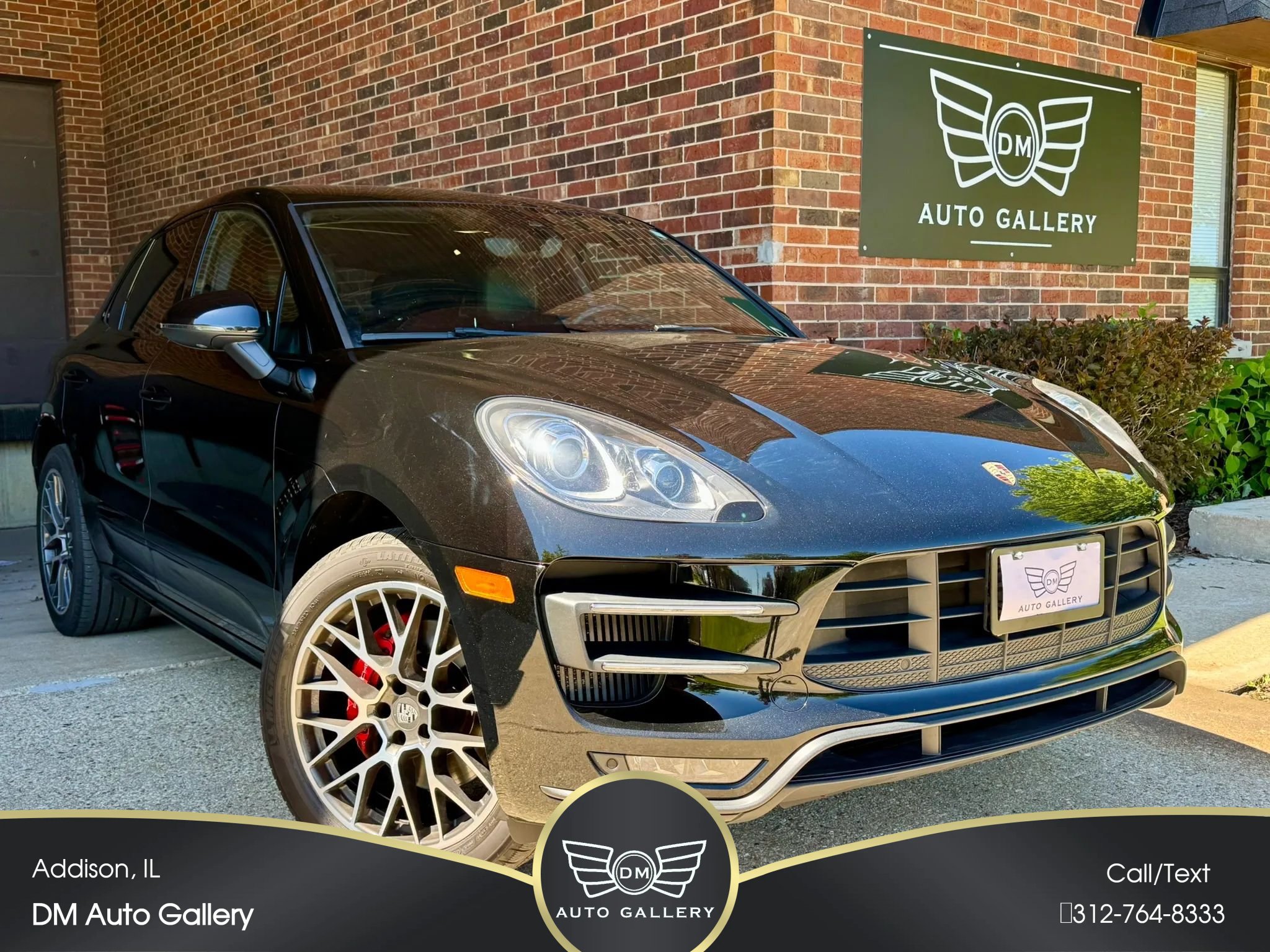 Used 2018 Porsche Macan Turbo w/ Premium Package Plus AWD/4WD image 34
