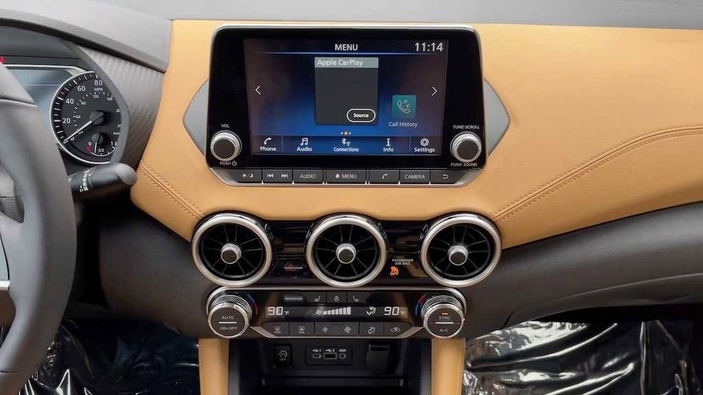 Certified 2025 Nissan Sentra SV FWD image 12