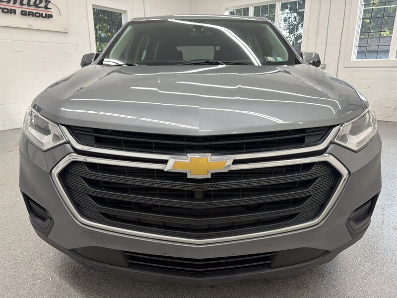 Used 2018 Chevrolet Traverse LS AWD/4WD image 2