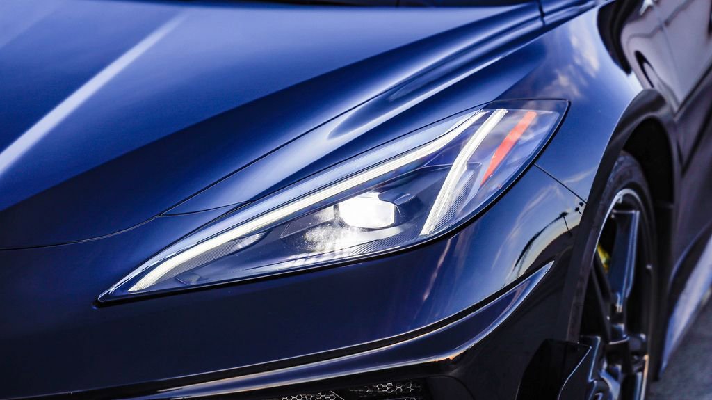 Used 2020 Chevrolet Corvette Stingray w/ 2LT Preferred Equipment Group image 5