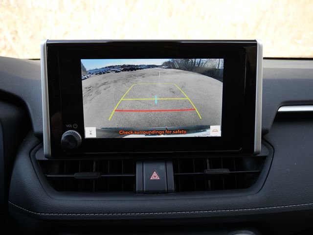 Used 2024 Toyota RAV4 LE AWD/4WD image 23