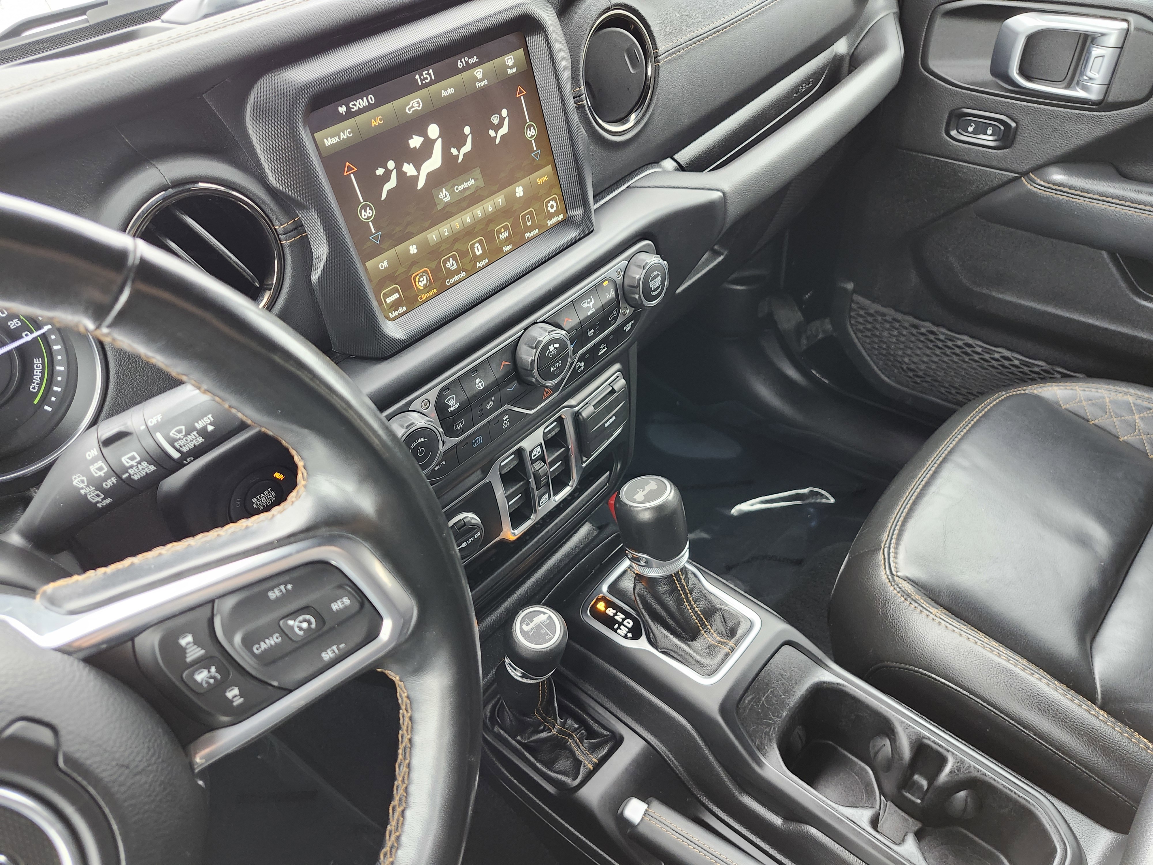 Used 2022 Jeep Wrangler Unlimited Sahara image 30