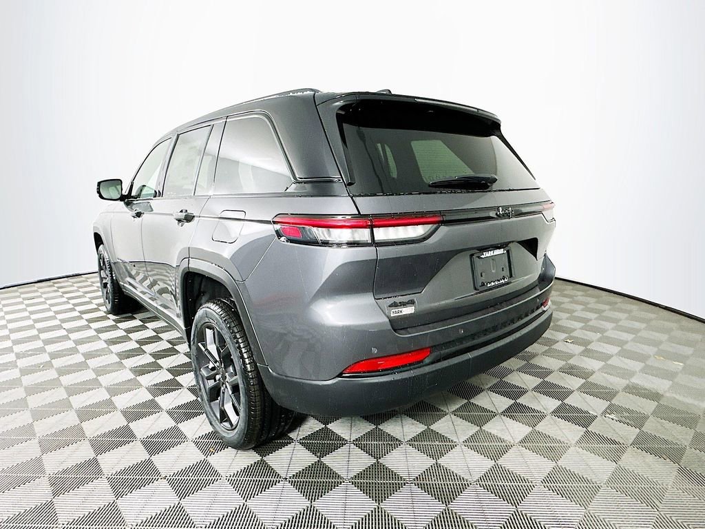 New 2025 Jeep Grand Cherokee Limited image 6