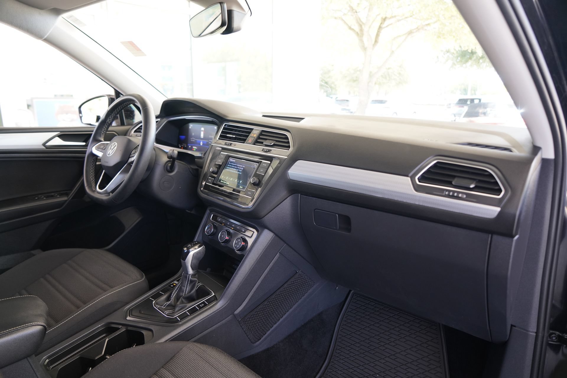 Certified 2023 Volkswagen Tiguan S FWD image 20