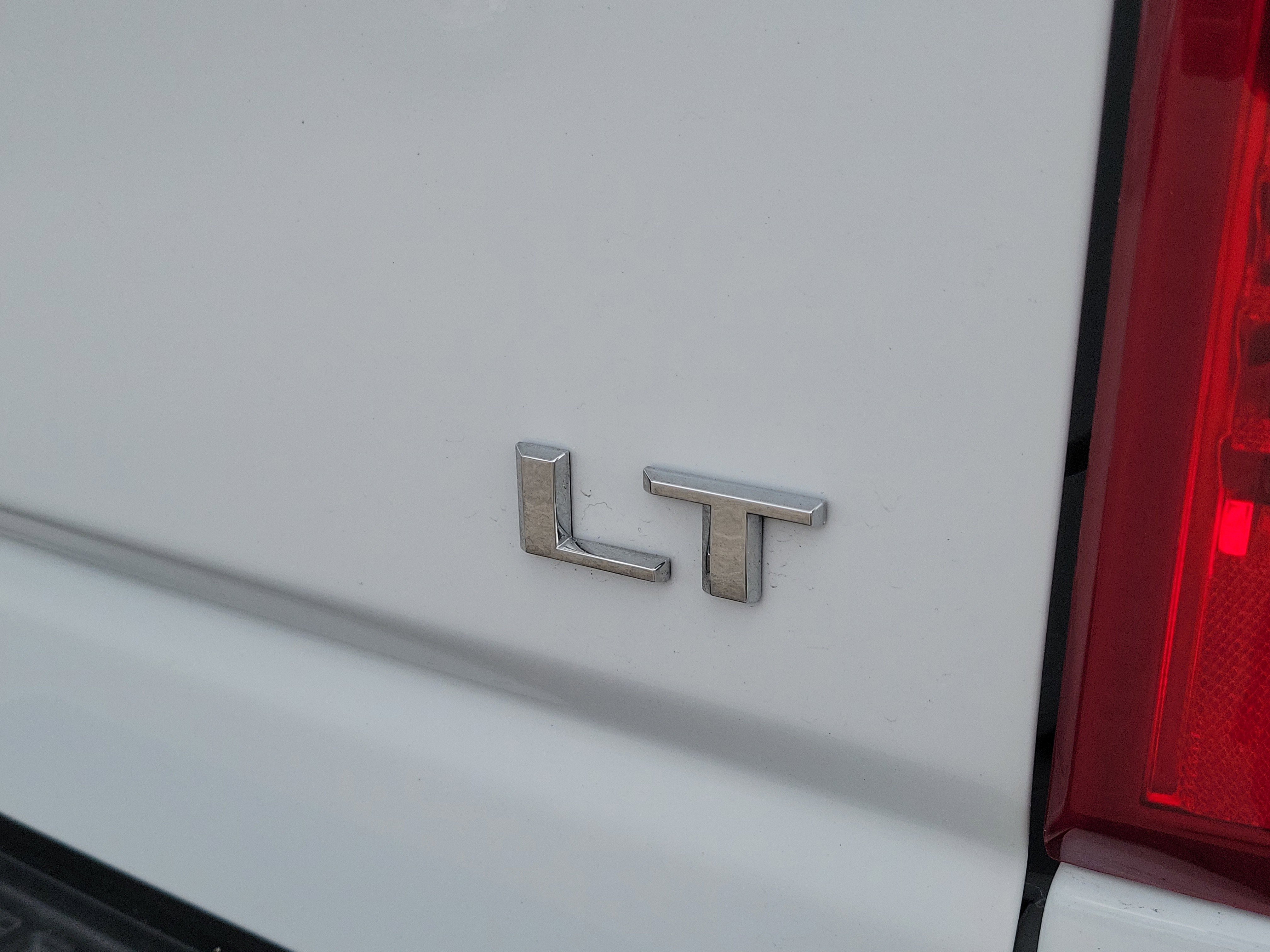 Used 2025 Chevrolet Silverado 2500 LT w/ Safety Package image 11