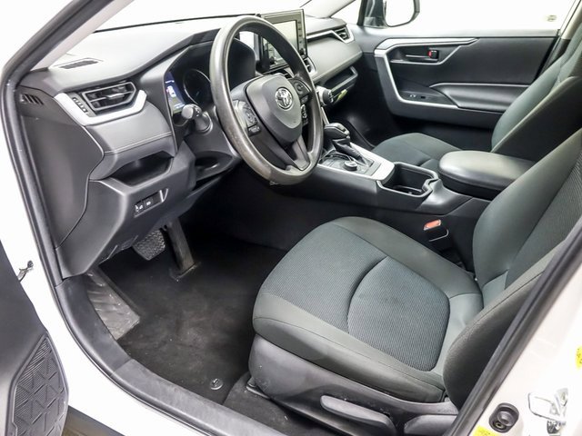 Certified 2022 Toyota RAV4 LE w/ Carpet Mat Package (TMS) image 9
