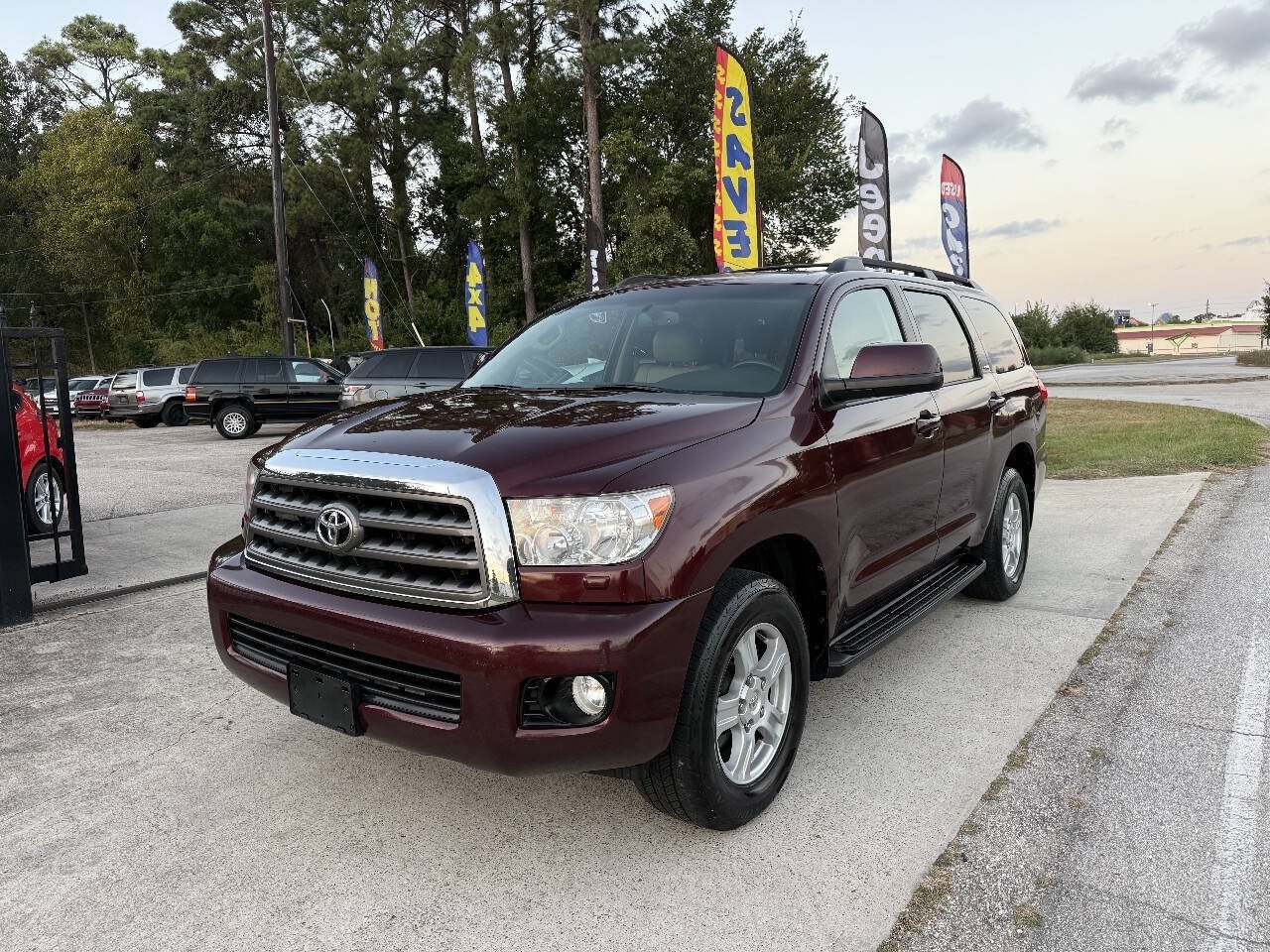 Used 2011 Toyota Sequoia SR5 w/ Premium Pkg AWD/4WD image 1
