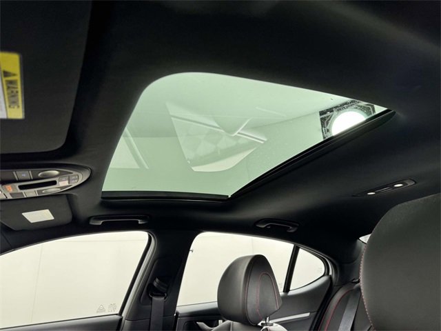 Used 2025 Genesis G70 2.5T w/ Sport Prestige Package image 34