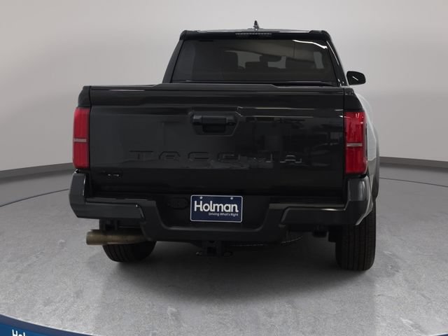 Certified 2025 Toyota Tacoma TRD Sport AWD/4WD image 6