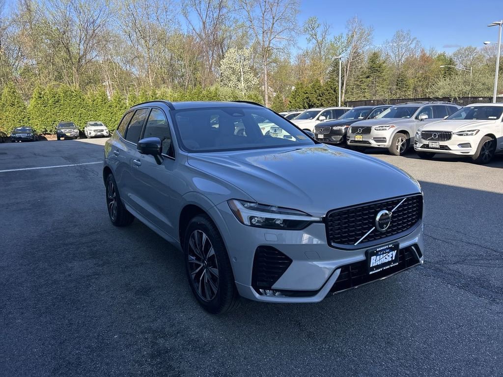 Certified 2024 Volvo XC60 B5 Plus w/ Climate Package image 2