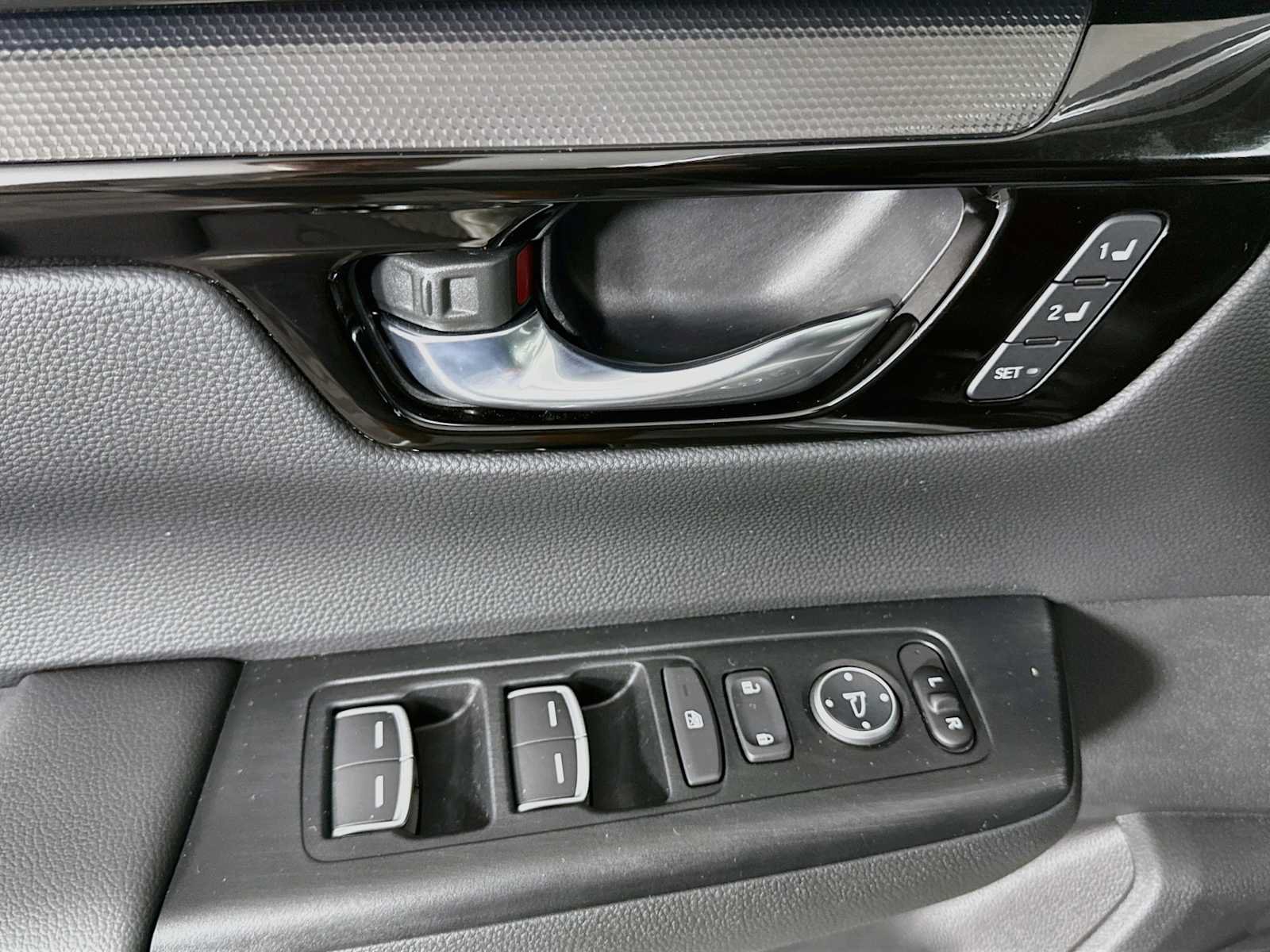 Used 2026 Honda CR-V EX-L image 14