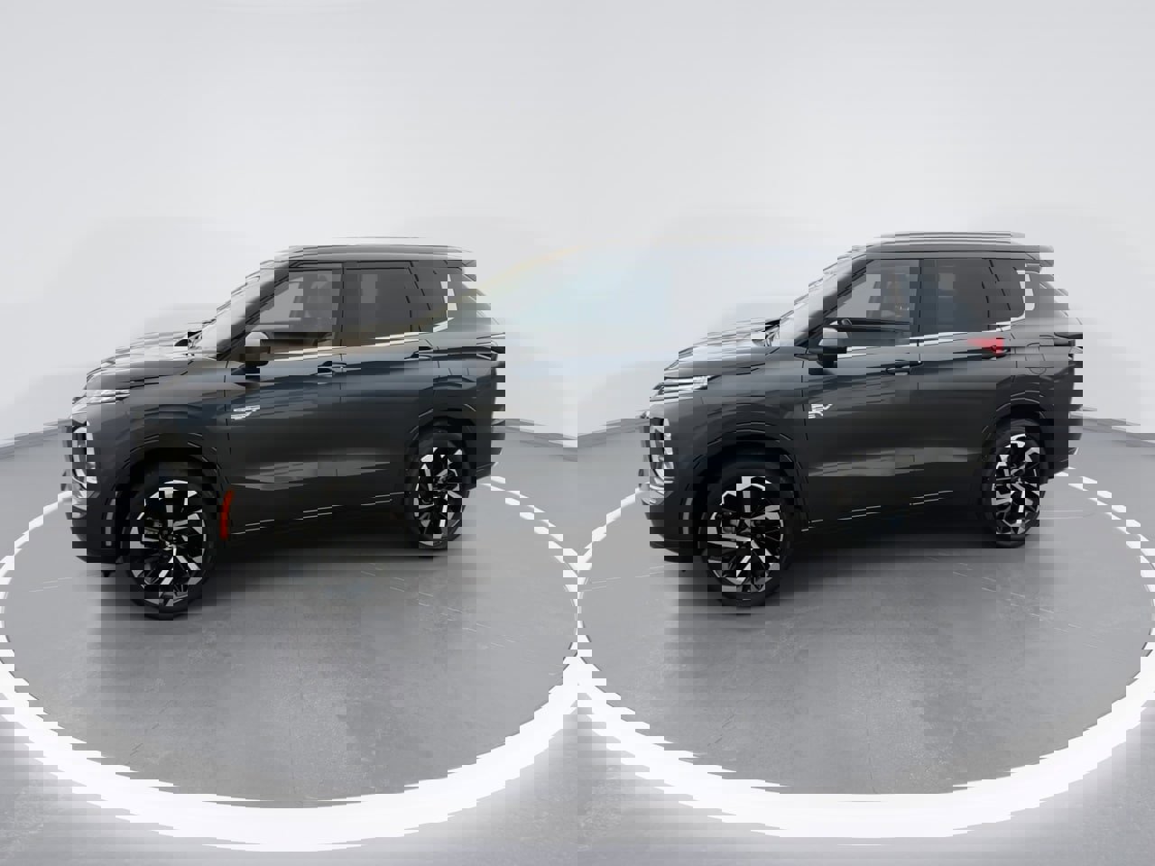 Used 2025 Mitsubishi Outlander SEL image 9