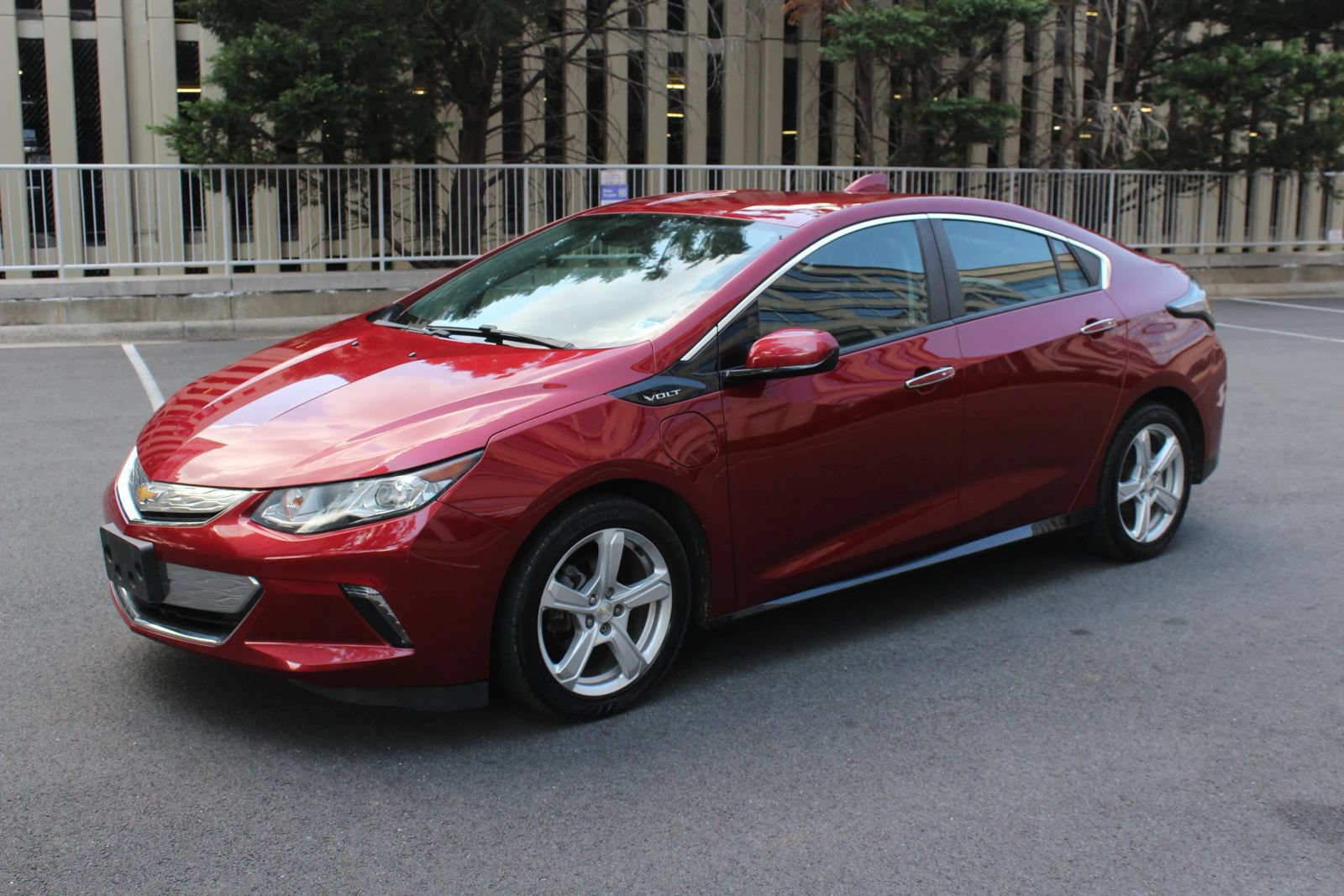 Used 2019 Chevrolet Volt LT w/ Power Convenience Package FWD image 12