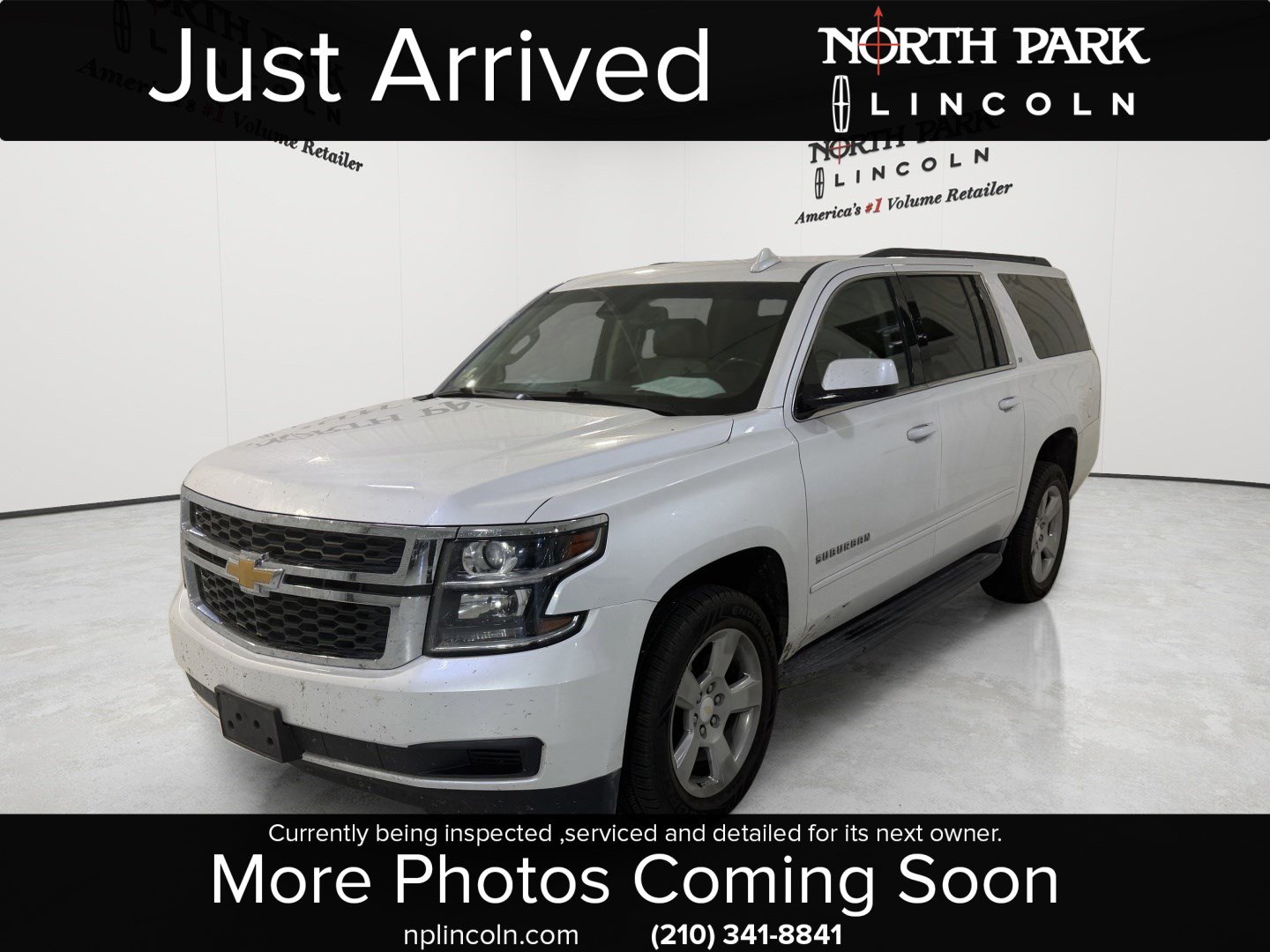Used 2018 Chevrolet Suburban LT RWD image 1
