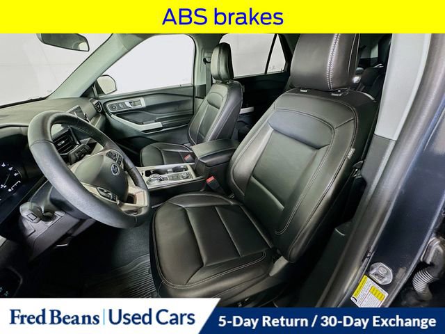 Used 2024 Ford Explorer XLT w/ Equipment Group 202A AWD/4WD image 27