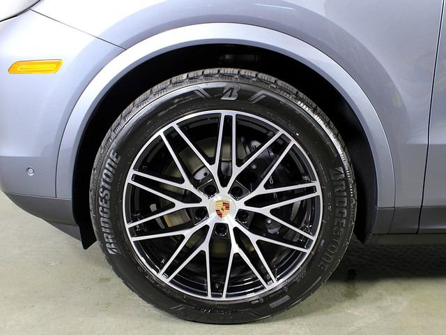 New 2026 Porsche Cayenne AWD/4WD image 12