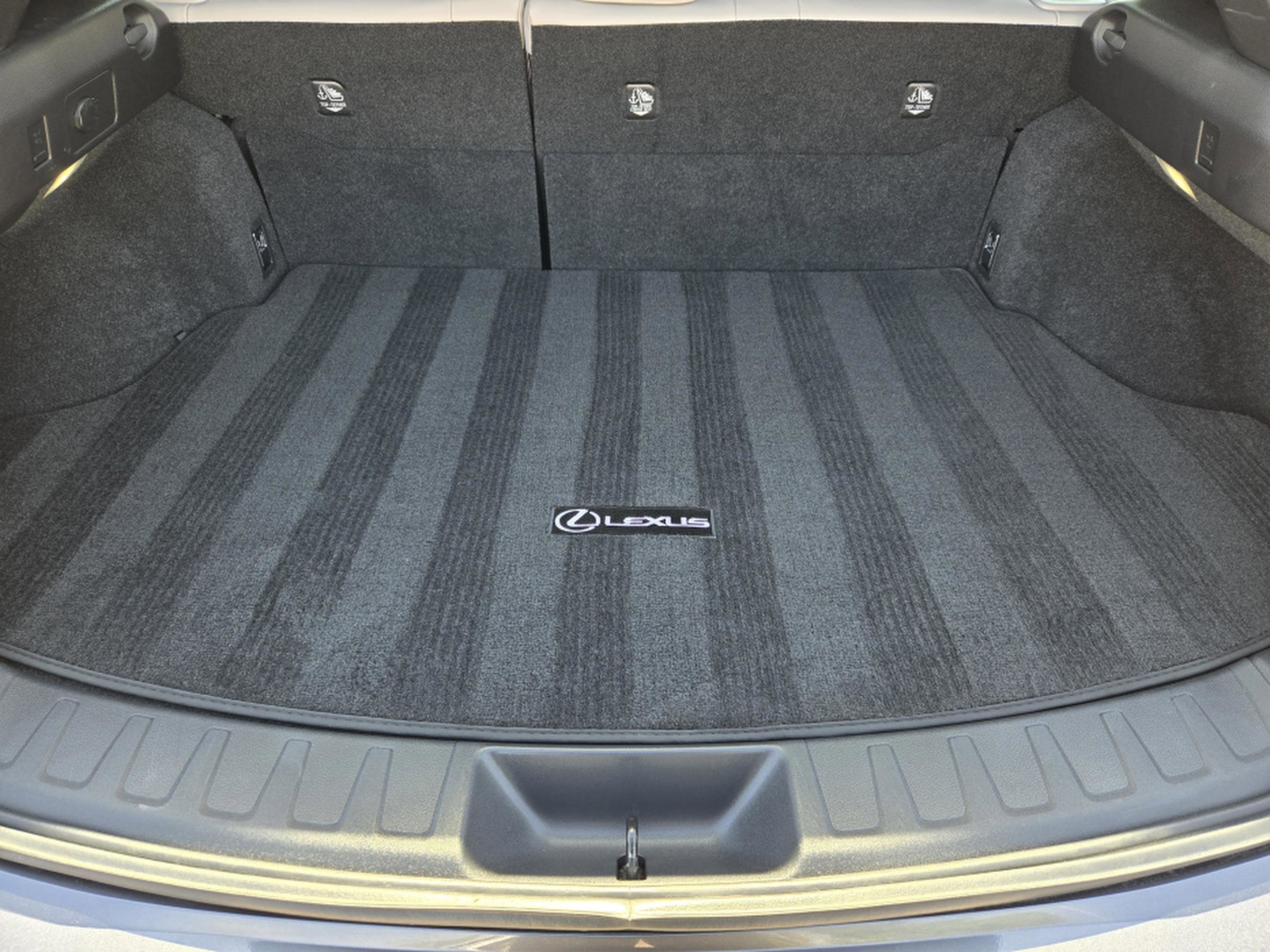 Certified 2025 Lexus UX 300h FWD w/ Accessory Package (Z1) image 29