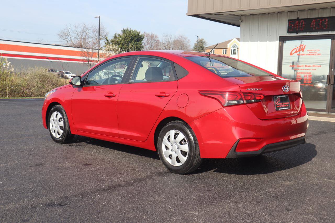Used 2021 Hyundai Accent SE image 12