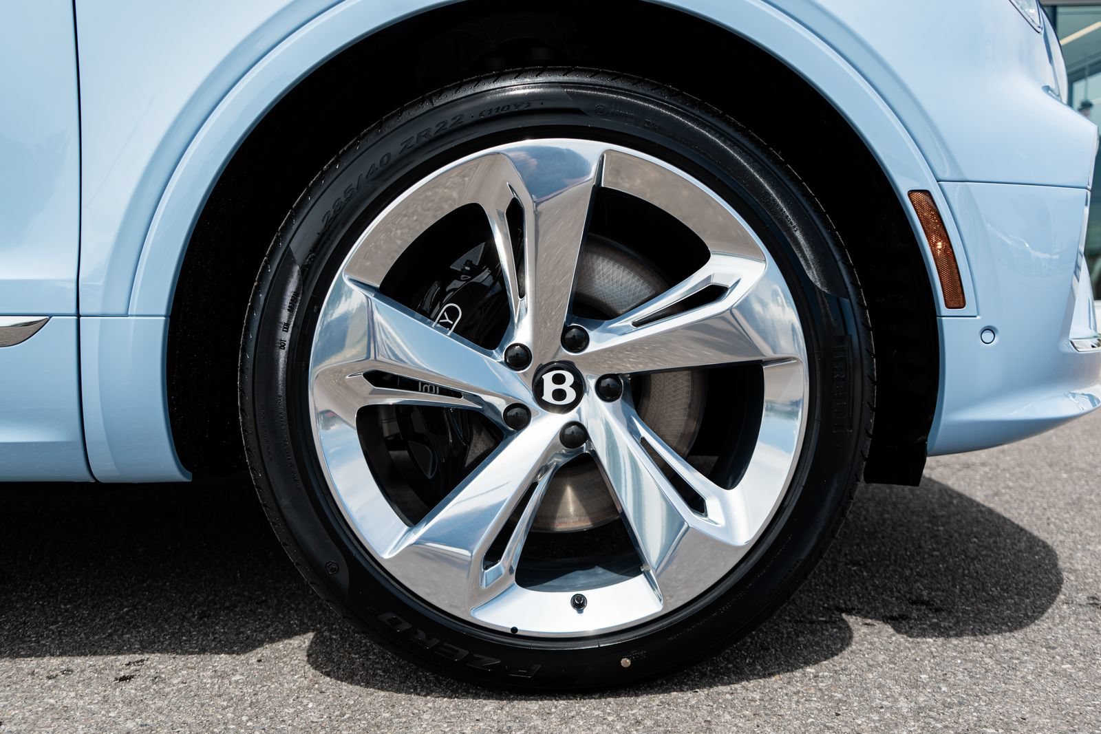 New 2026 Bentley Bentayga AWD/4WD image 16