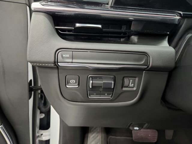 Used 2024 Cadillac Escalade Sport RWD image 32