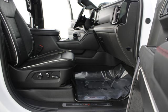 Used 2025 GMC Sierra 1500 AT4X image 27