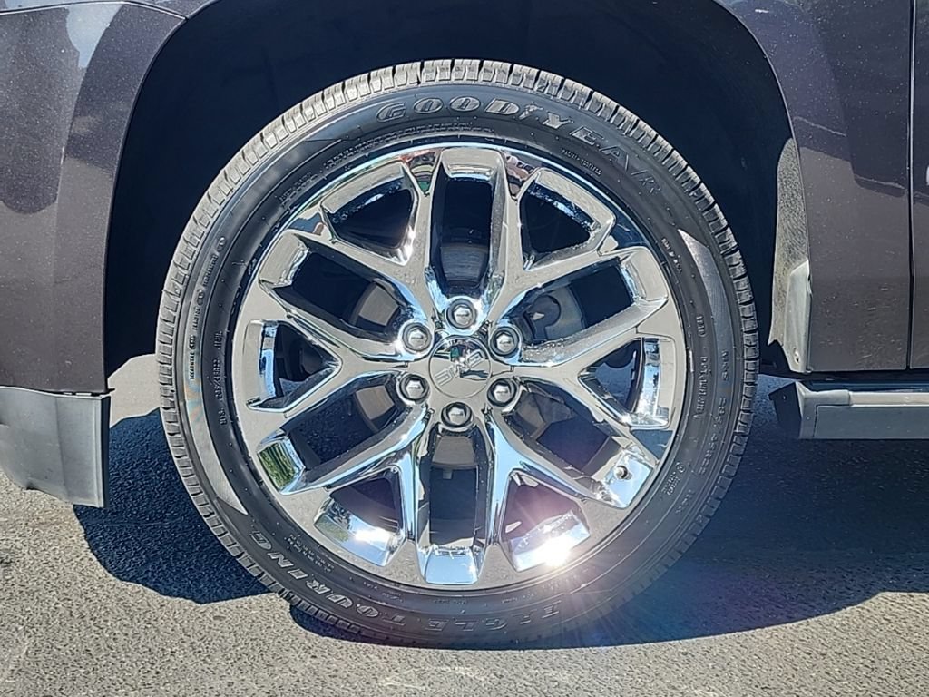 Used 2016 GMC Yukon Denali w/ Open Road Package AWD/4WD image 28