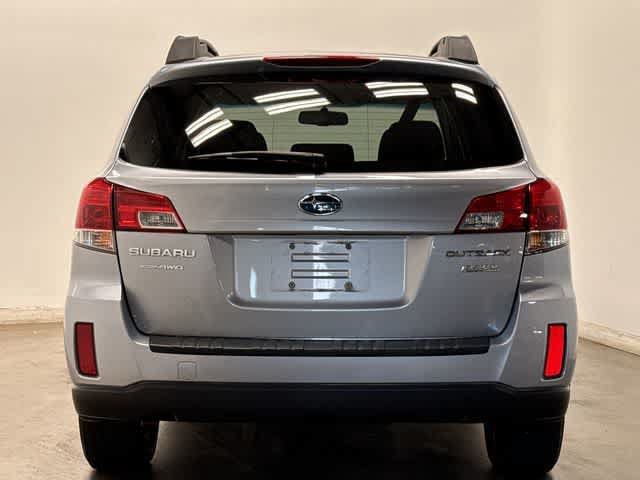 Used 2013 Subaru Outback 2.5i Premium AWD/4WD image 4