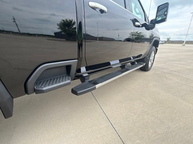 Used 2022 Chevrolet Silverado 3500 High Country w/ Z71 Off-Road Package AWD/4WD image 38