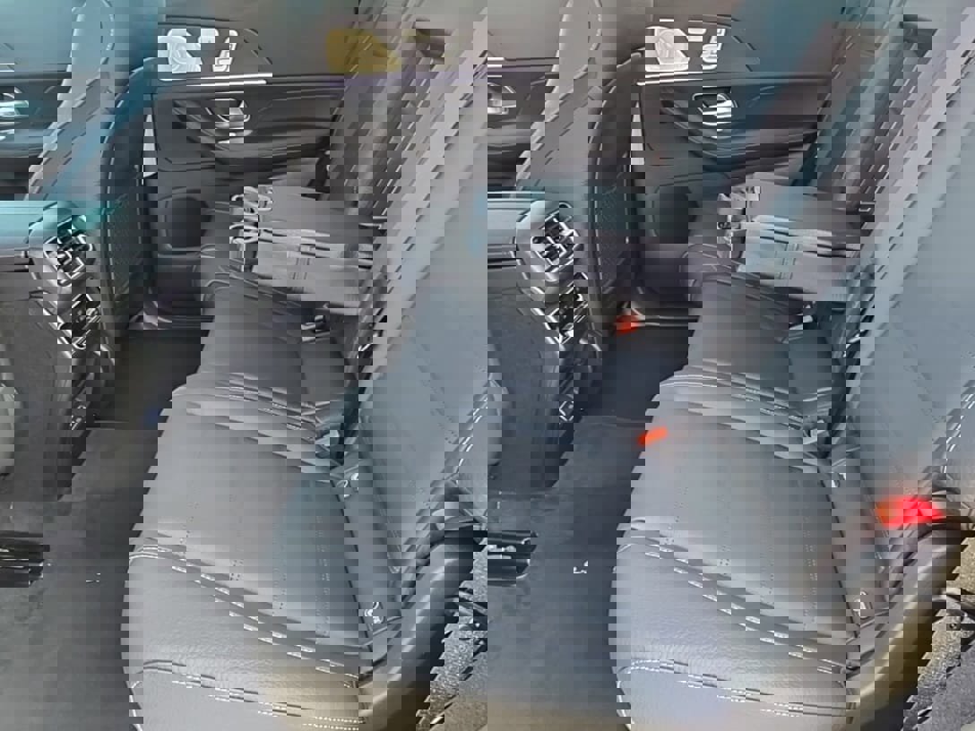 New 2026 Mercedes-Benz GLS 450 4MATIC image 33