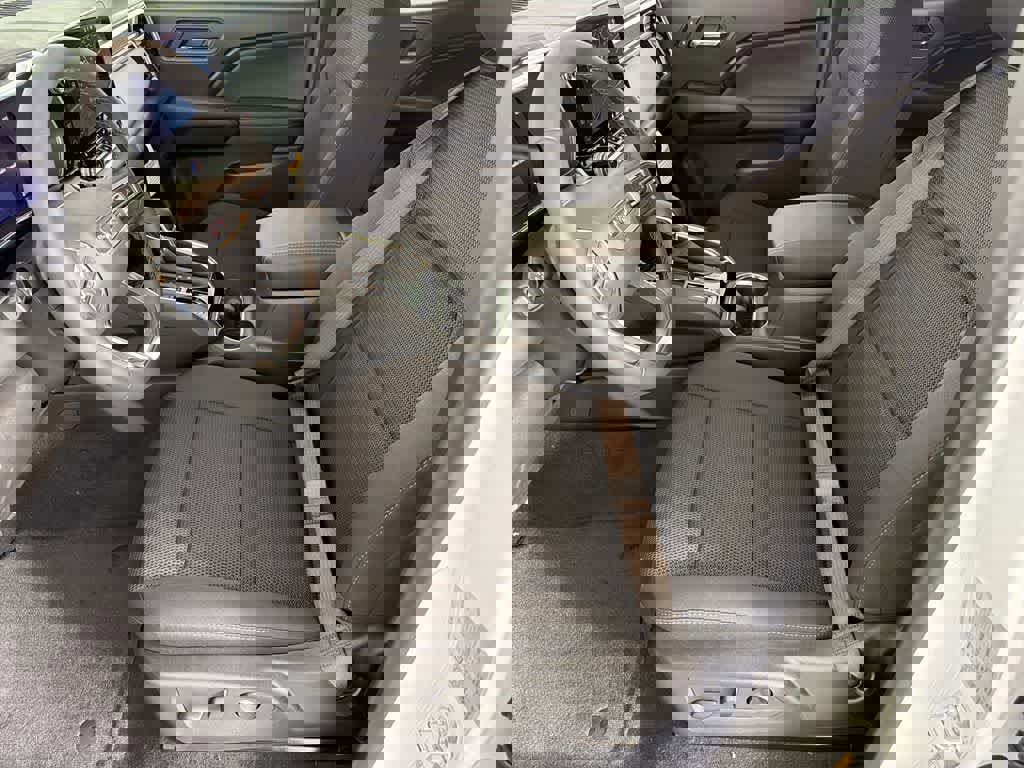 New 2026 GMC Canyon Elevation w/ Convenience Package image 13