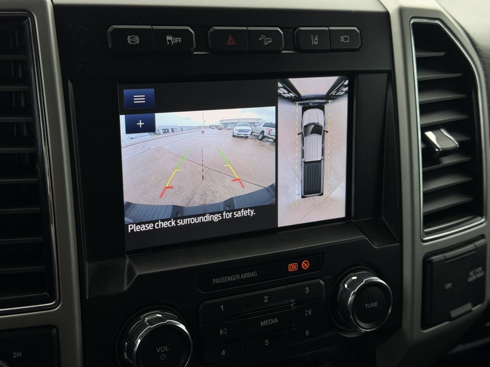 Used 2021 Ford F350 Lariat w/ Lariat Ultimate Package AWD/4WD image 24