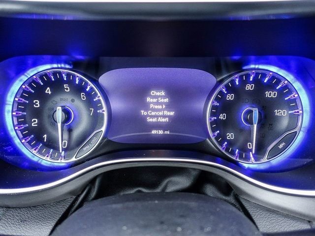 Used 2023 Chrysler Pacifica Limited w/ S Appearance Package image 36