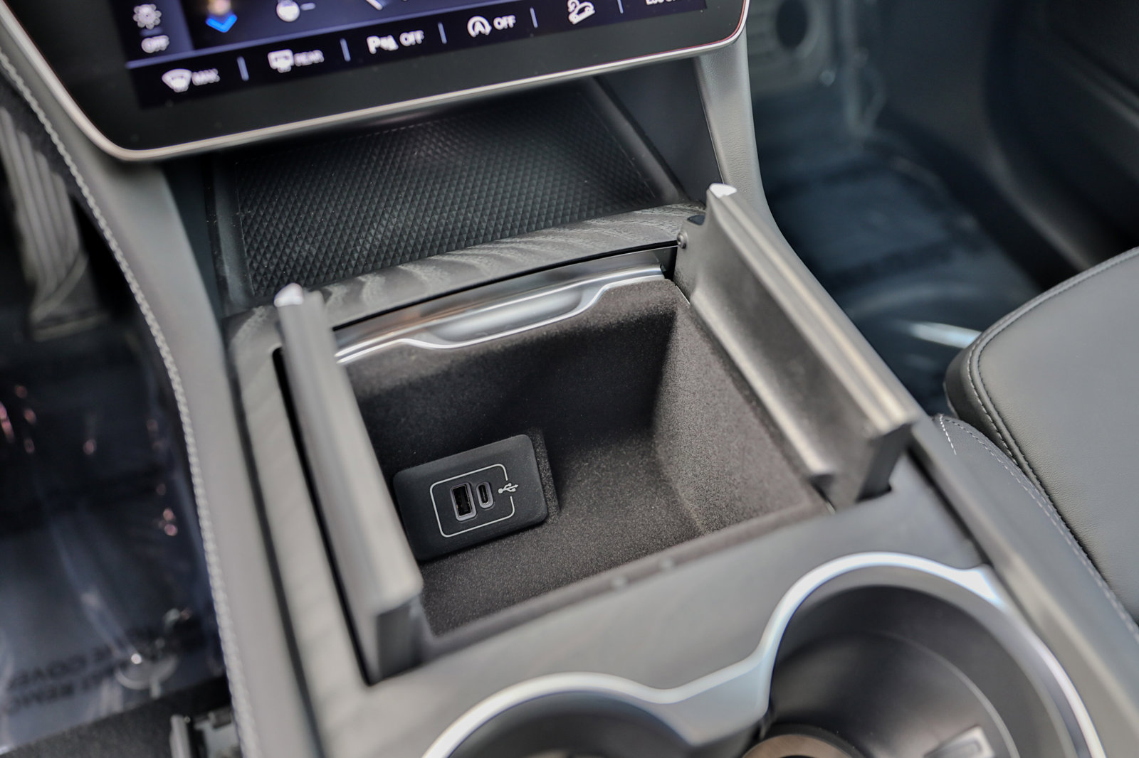 New 2024 Maserati Grecale GT image 28