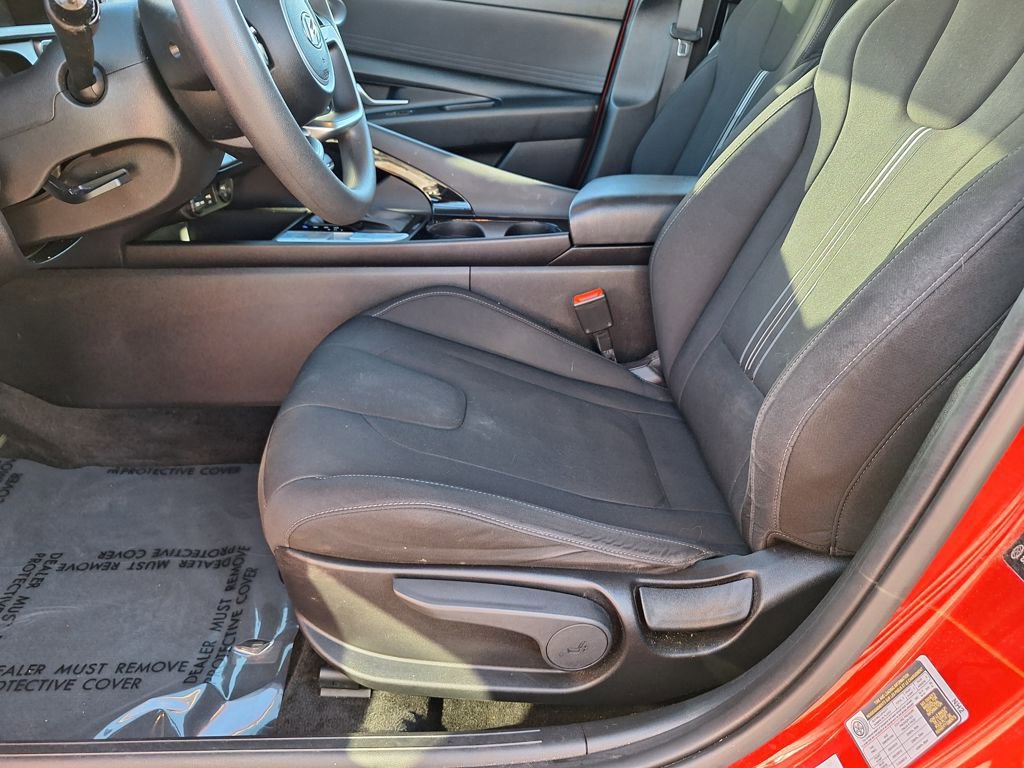 Certified 2022 Hyundai Elantra Blue image 10