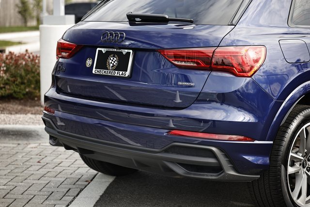 Certified 2025 Audi Q3 2.0T Premium w/ Convenience Package image 9
