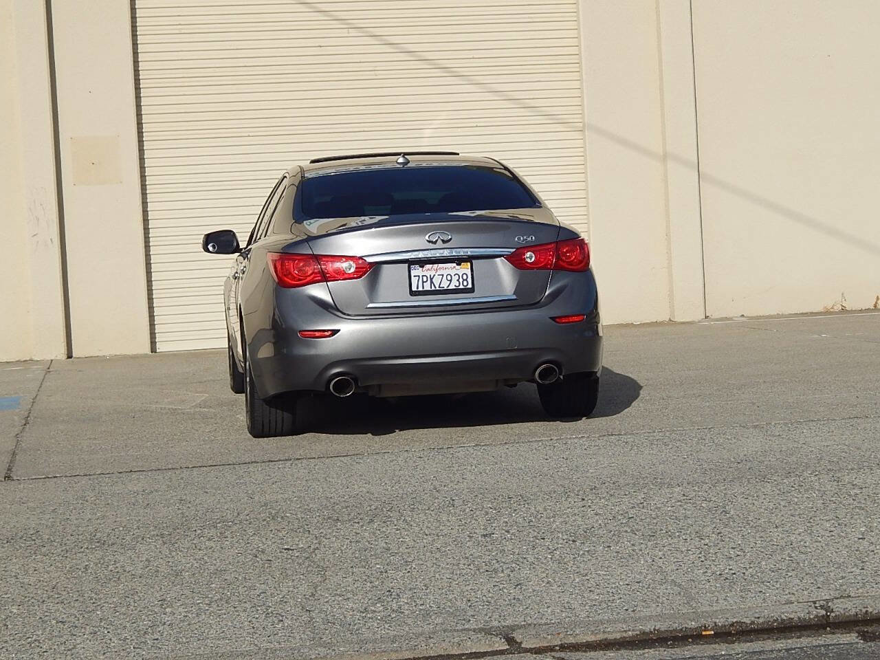Used 2015 INFINITI Q50 Premium w/ Navigation Package RWD image 4