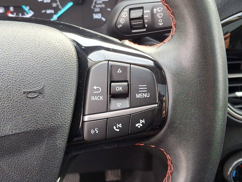 Certified 2022 Ford Escape SEL w/ SEL Stealth AWD Package image 18