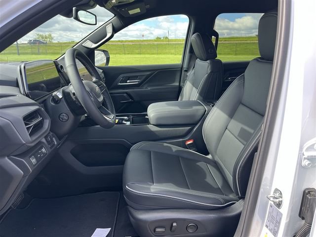 New 2025 Chevrolet Silverado EV LT image 19