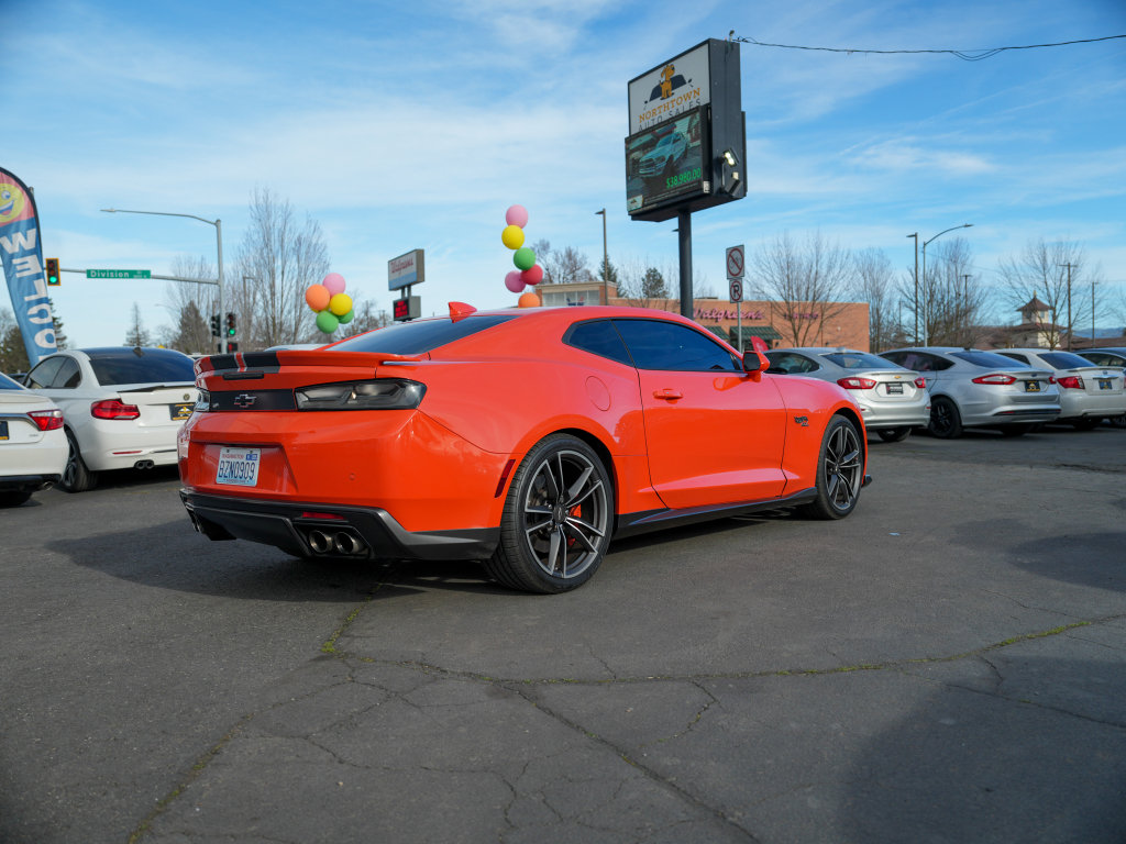 Used 2018 Chevrolet Camaro SS w/ Hot Wheels Edition image 10