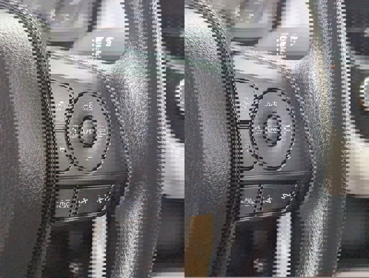 Used 2024 Toyota Corolla LE image 28